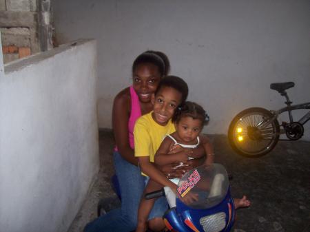 samy, didi et clara chou